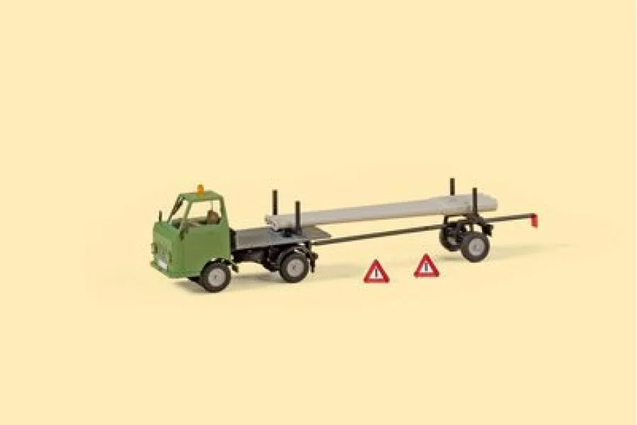 Multicar M22 mit Nachläufer