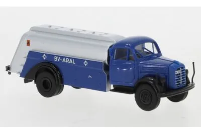 Brekina 43025: Borgward B 4500 Tankwagen