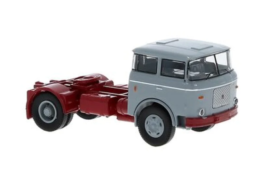 Trattore per semirimorchio LIAZ 706