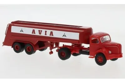 Brekina 85432: Berliet TLR 8 Tank-SZ