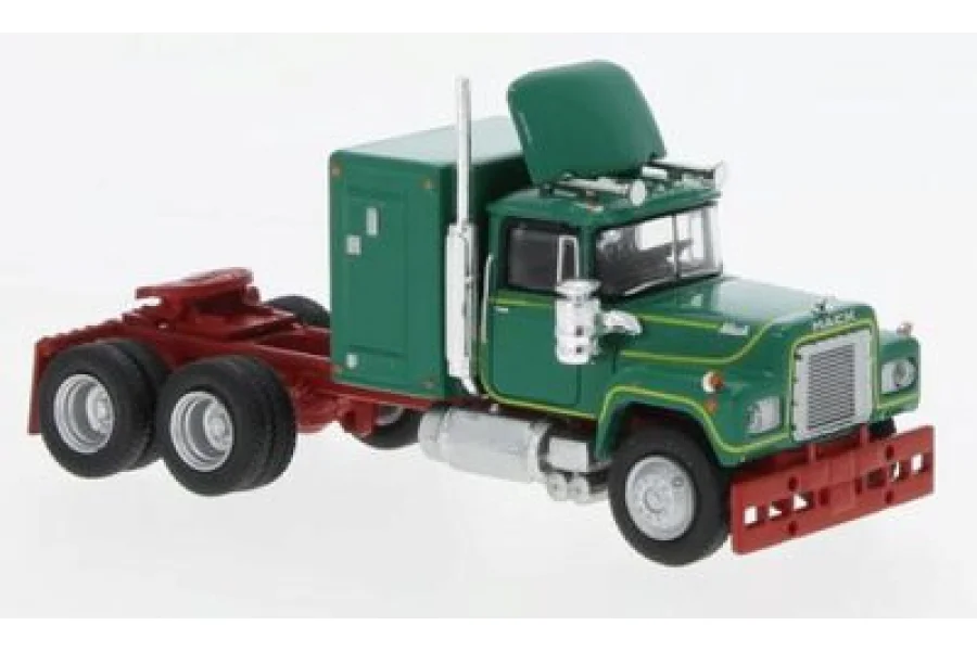 Mack RS 700