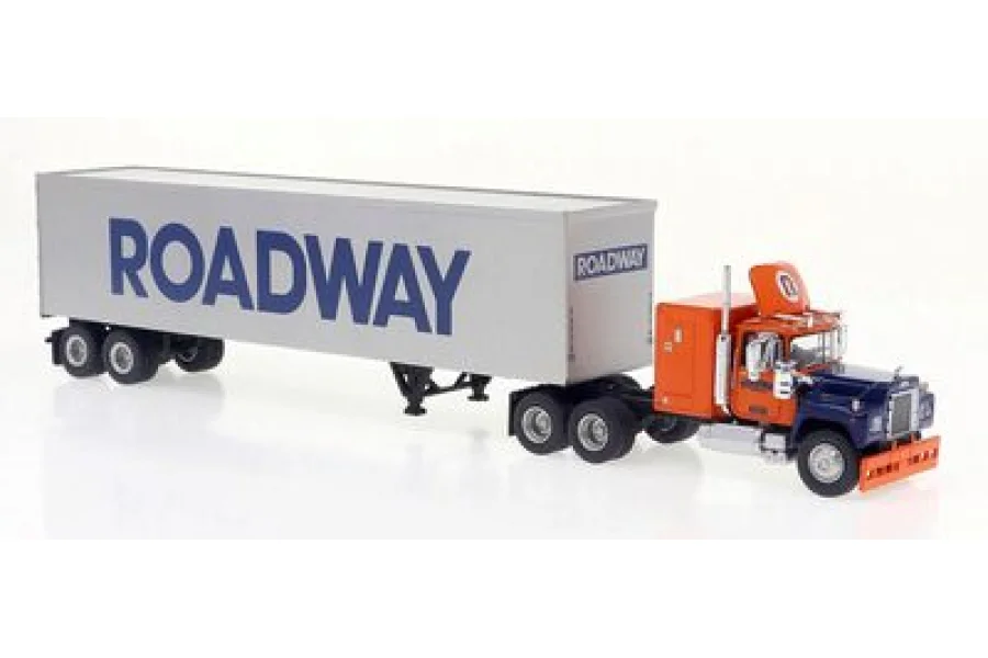 Mack RS 700