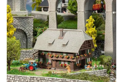 Faller 130573: Maison de la Forêt-Noire