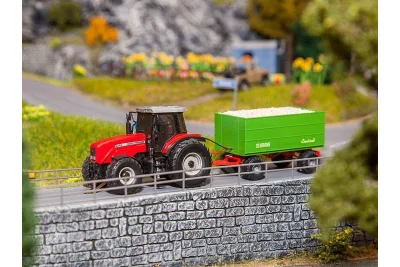 Faller 161588: H0 Car System Traktor MF mit Hackschnitzel Anhänger Wiking