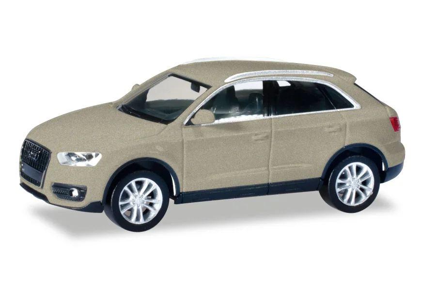 Audi Q3, cuvéesilber metallic