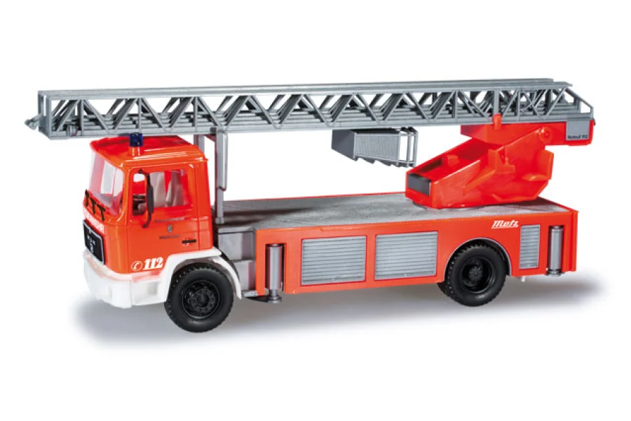 MAN M 90 Drehleiter