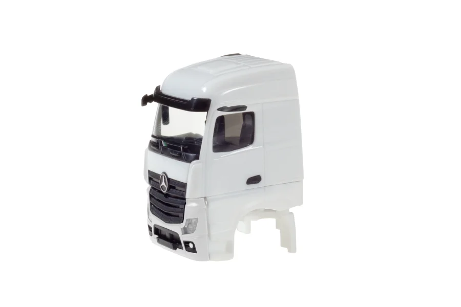 Parts service: cab Mercedes-Benz Actros Streamspace 2.5 2018 without air deflector, grille separate. Contents: 2 pieces
