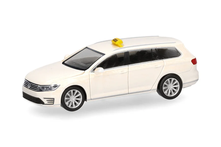 VW Passat Variant GTE
