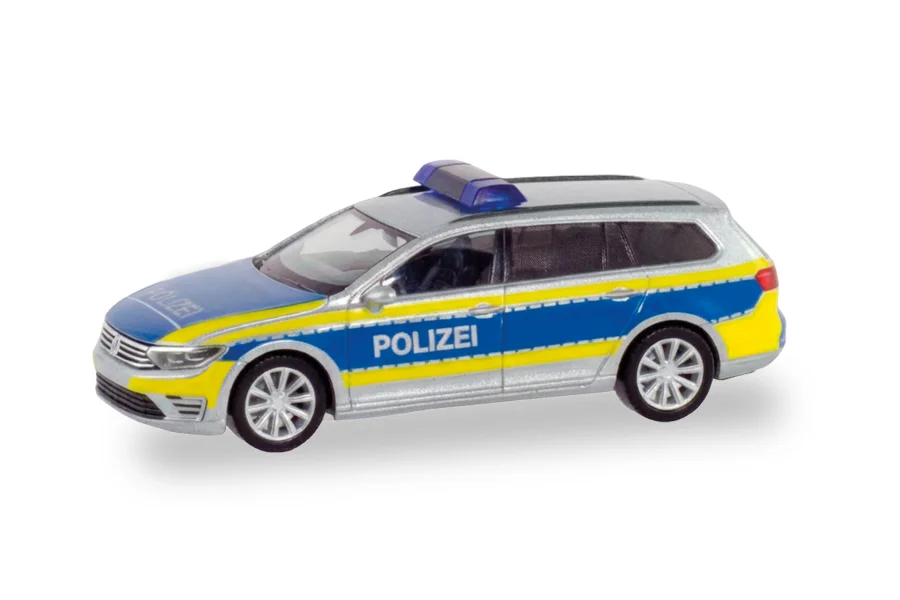 VW Passat Variant GTE "Polizei Niedersachsen"