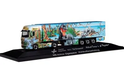Herpa 121934: Mercedes-Benz Actros Gigaspace Kühlkoffer-Sattelzug