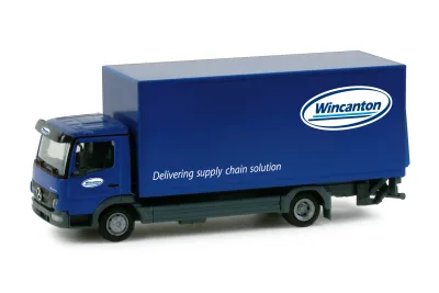 Herpa 158039: MB Atego Koffer-LKW mit Ladebordwand "Wincanton"