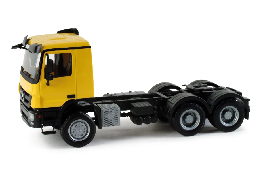 MB Actros M 08 Allrad-Zugmaschine, 3achs