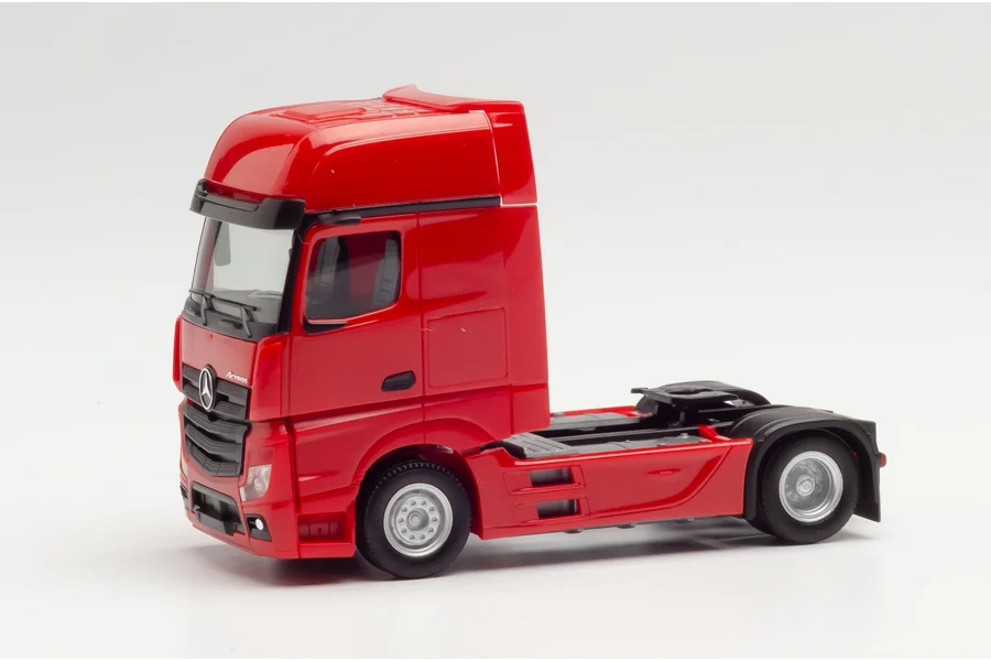 MB Actros Gigaspace `18