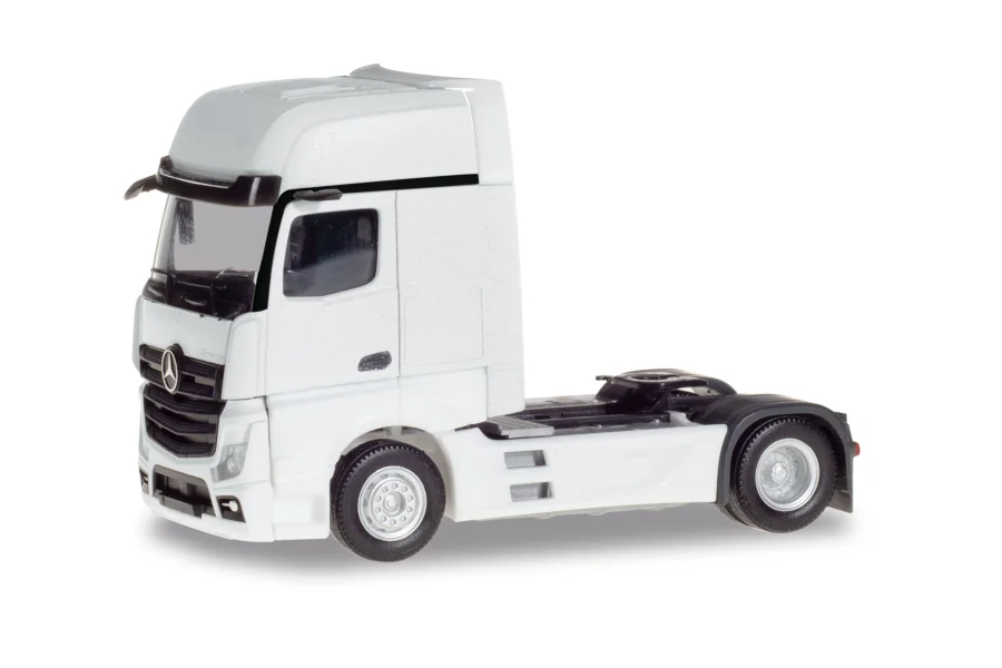 Actros Gigaspace, weiß