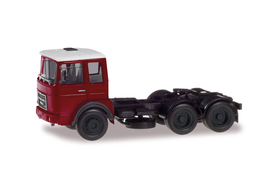 Tahač Roman Diesel 3-nápravový