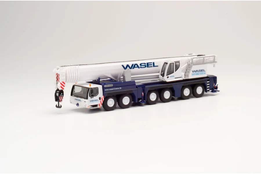 Liebherr LTM 1300-6.2