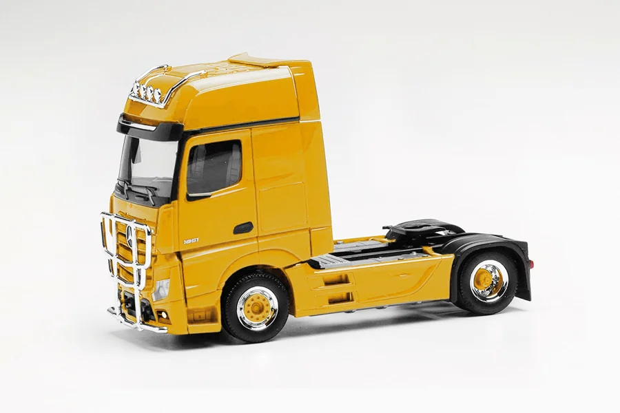 Mercedes-Benz Actros Gigaspace
