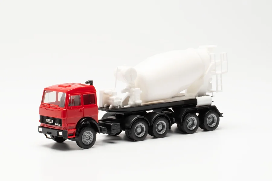 Iveco Unic Betonmischer-Sattelzug