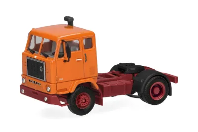 Herpa 321570: Volvo F88 Zugmaschine 2-achs, orange