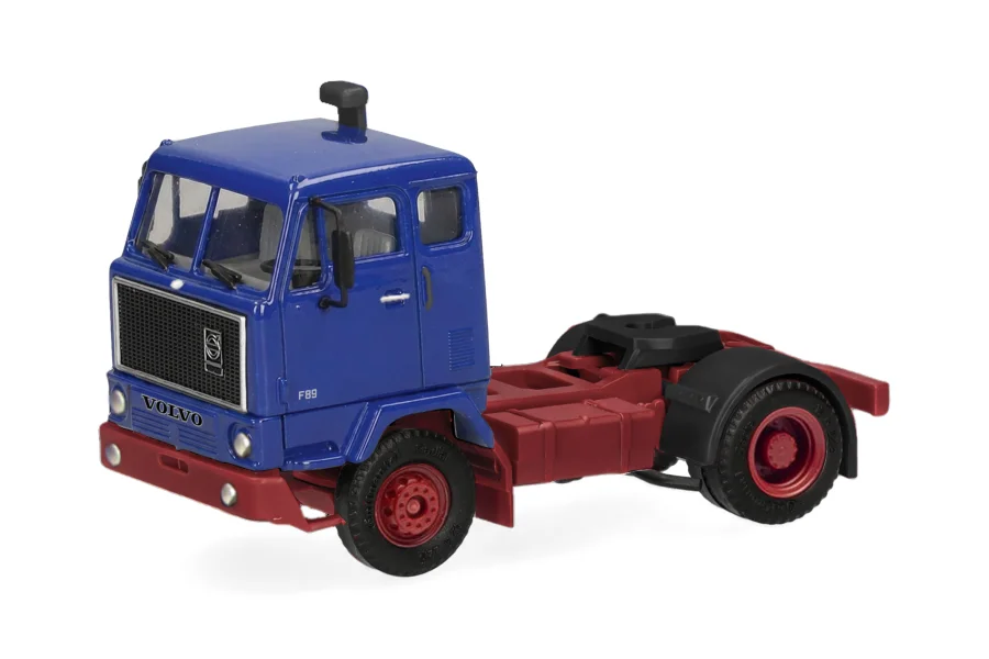 Volvo F89 Zugmaschine 2-achs, blau