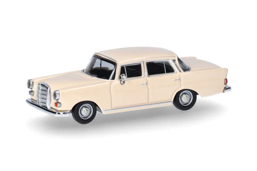 Mercedes-Benz 200