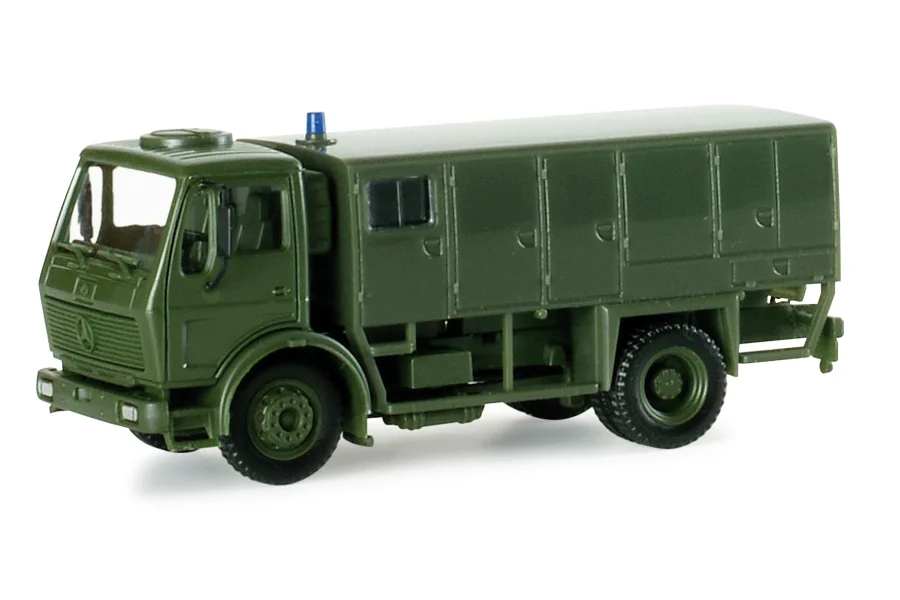 Mercedes-Benz 1017