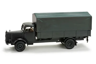 Herpa 743754: MB L 4500 Planen-LKW