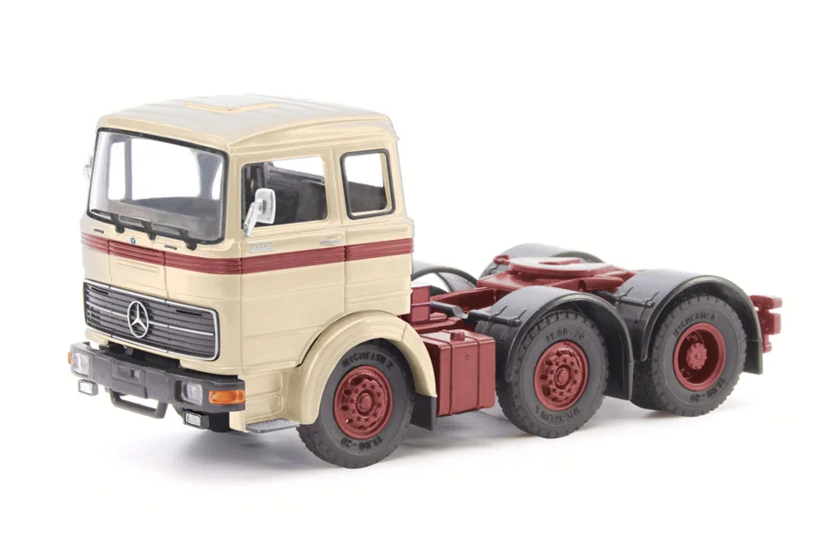 Mercedes-Benz LPS 2032