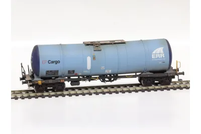 IGRA Model 96210059w: Грузовой вагон, вагон-цистерна Zacns 88, ERR EP Cargo, состаренный