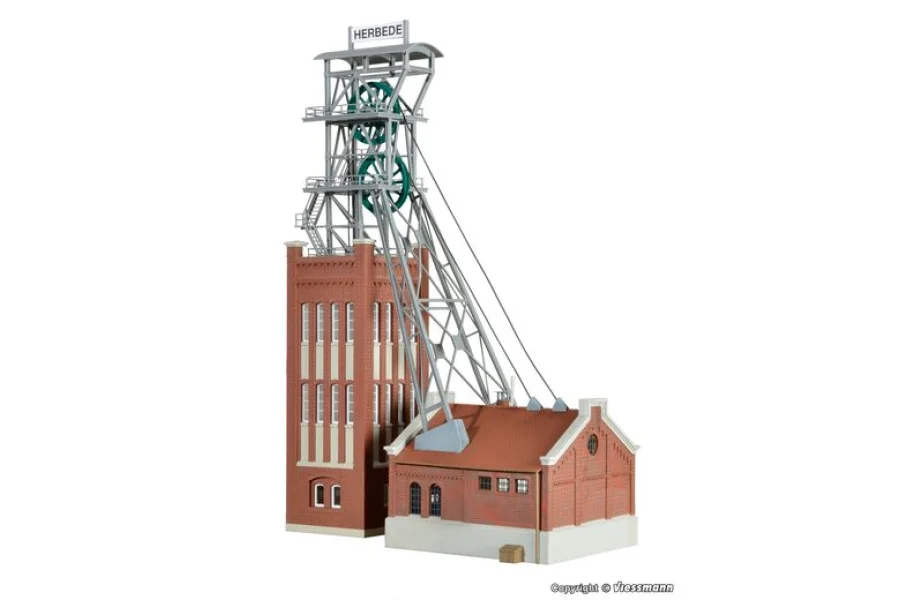 Förderturm mit Maschinenhaus
