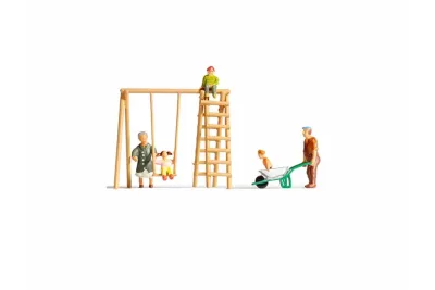 NOCH 15589: H0 figures Grandparents & grandchildren