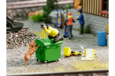 NOCH 16610: H0 figures: Funny Scenes: beware of the dog
