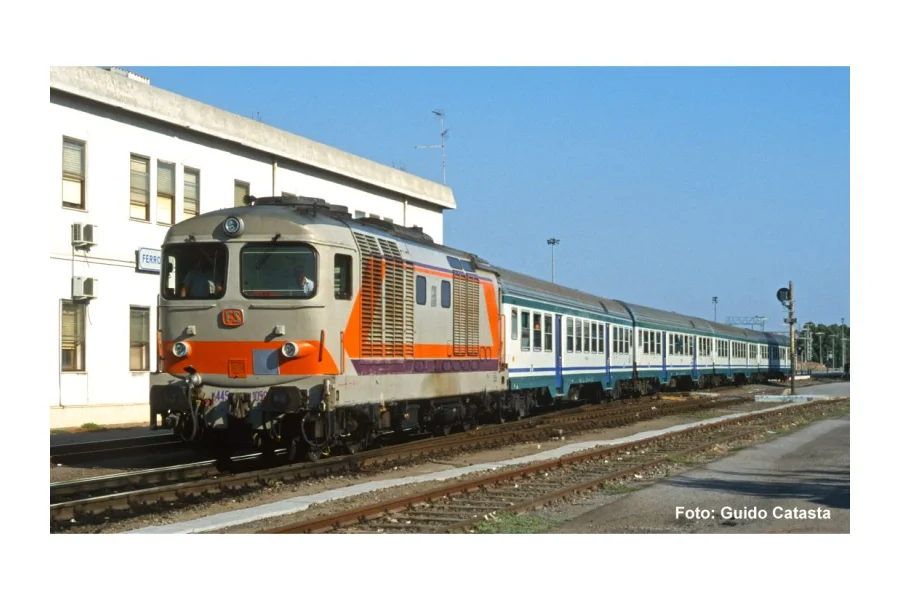 Locomotora diésel D.445 2ª serie Navetta FS IV