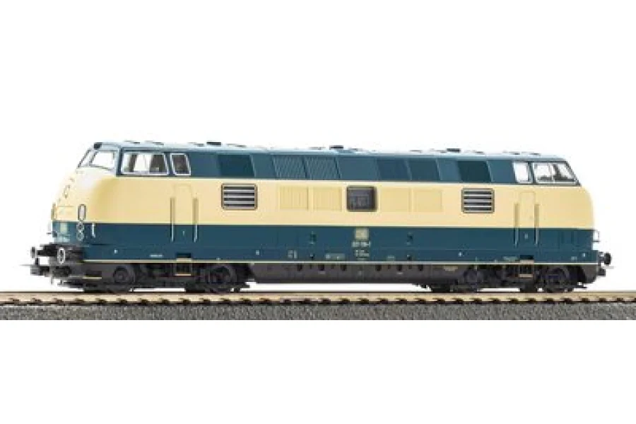 Locomotive diesel sonore BR 221 DB IV version courant alternatif, avec décodeur sonore PIKO