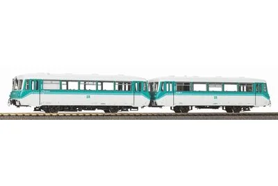 Piko 52896: Spalinowy wagon silnikowy seria 772 + wagon sterowniczy DR VI