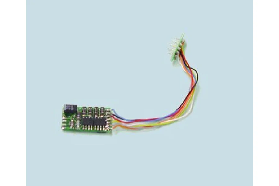 PIKO decodificador digital 8 pines NEM 652, multiprotocolo con RailCom Plus®