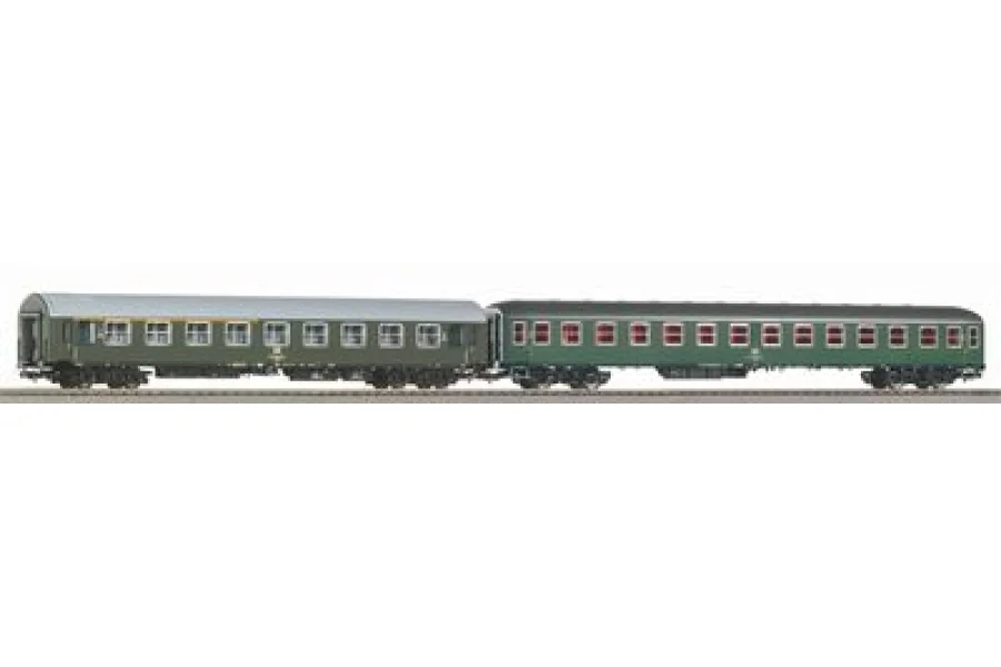 Zestaw 2 wagonów osobowych D 244 Brześć–Kolonia DR IV