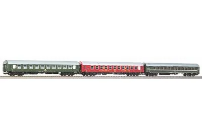 Piko 58245: Zestaw 3 wagonów osobowych D 244 Brześć–Kolonia DR IV