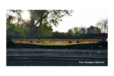 Piko 58422: 2-pack flat wagons 401Z PNI VI