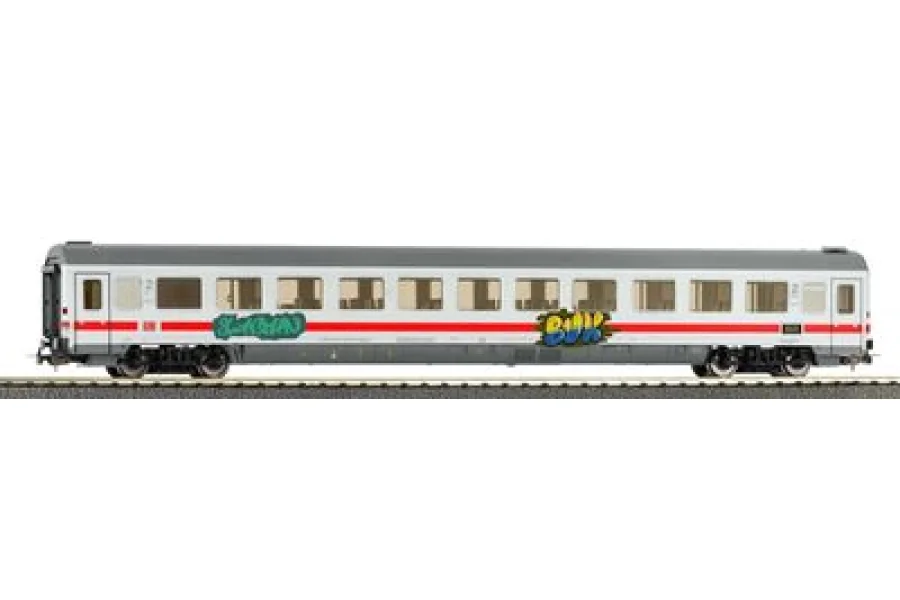 Пасажирський вагон Bvmmz 187 2-й клас DB AG VI, з графіті