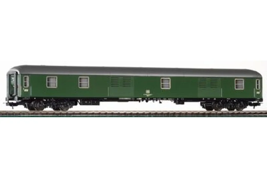Gyorsvonati poggyászkocsi Dm902 DB IV