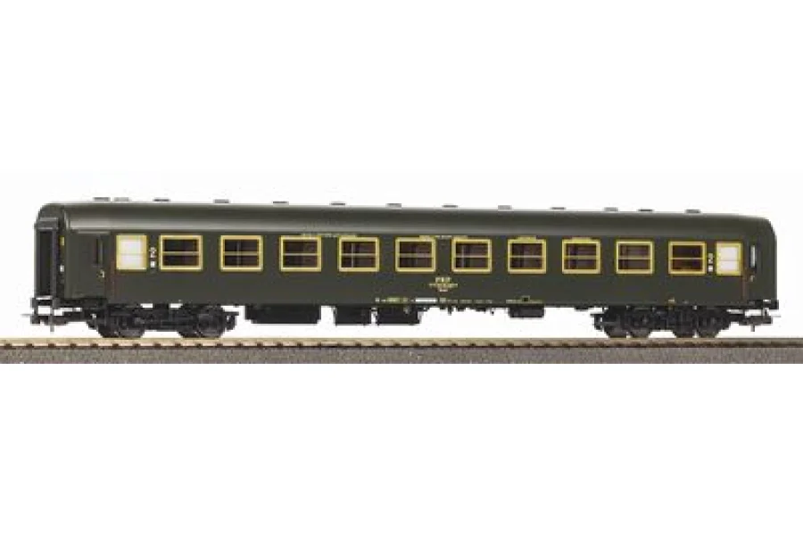 Fekvőhelyes kocsi 110A PKP IV