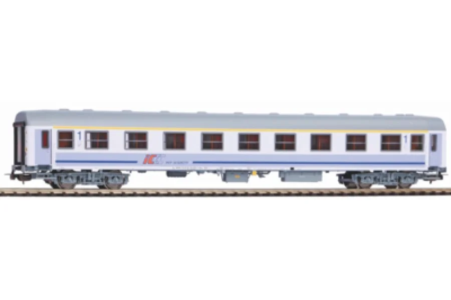 Coche de viajeros tipo 112A