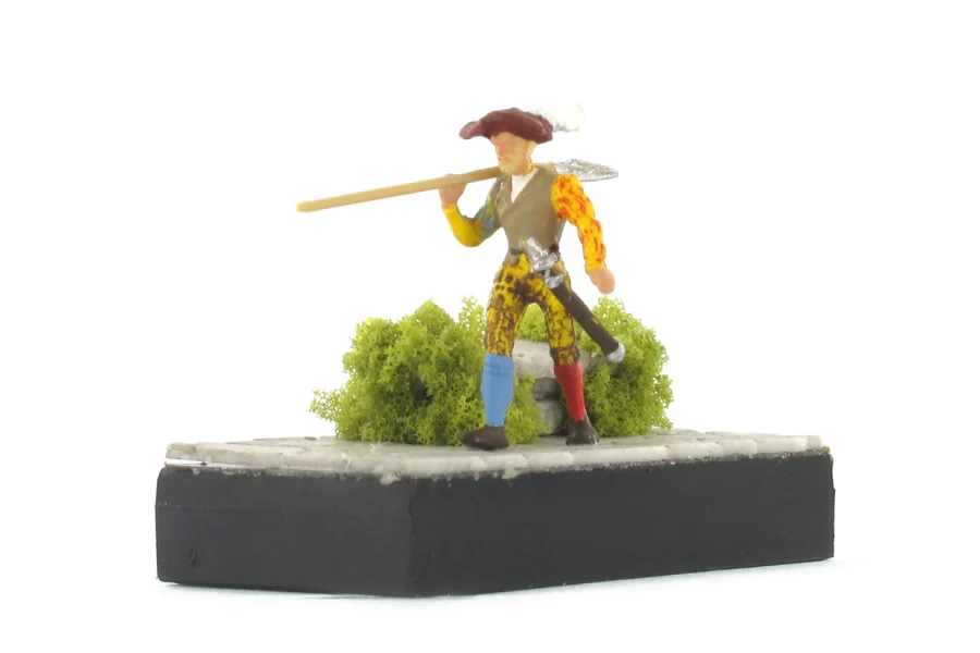 H0 Figur Landsknecht mit Hellebarde in Motivbox