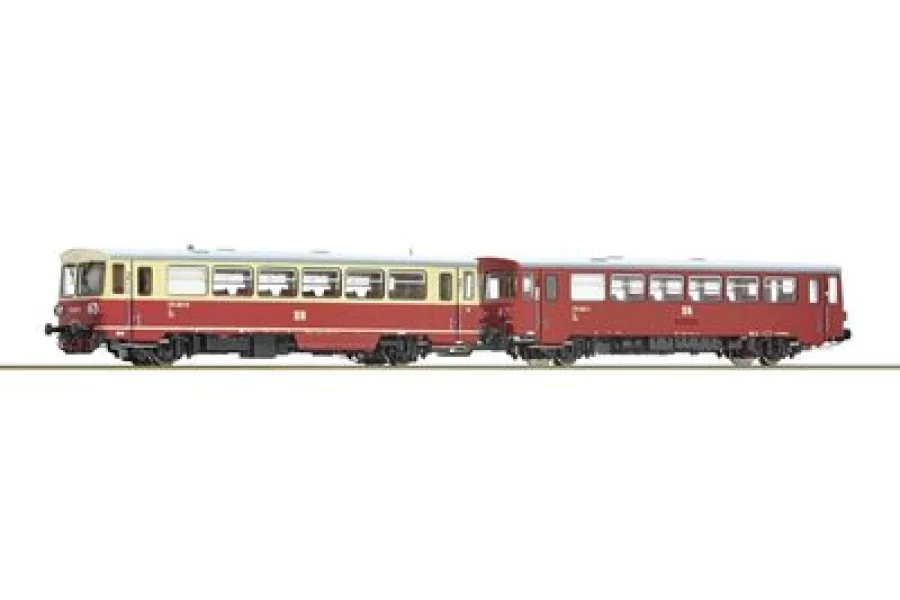 Dízel motorvonat 174 001-8 pótkocsival, DR