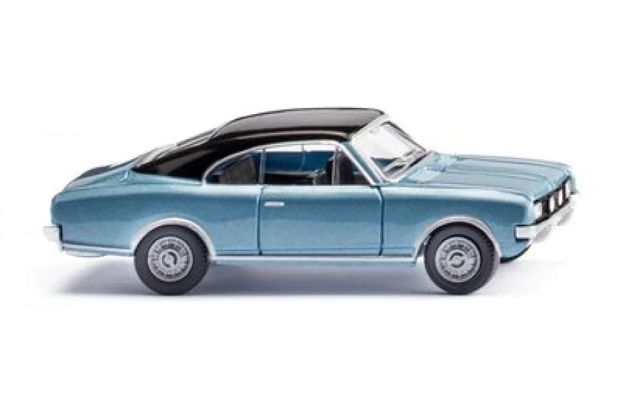 Opel Commodore A Coupé - polarblau-metallic