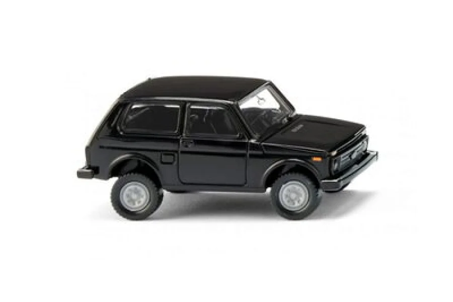Lada Niva - schwarz