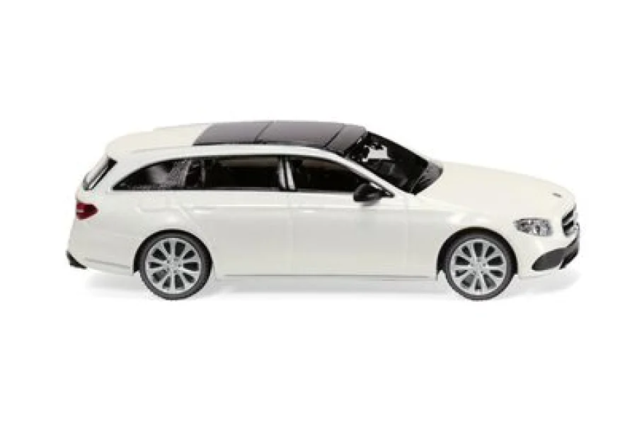MB E-Klasse S213 Avantgarde - diamantweiß perleffekt