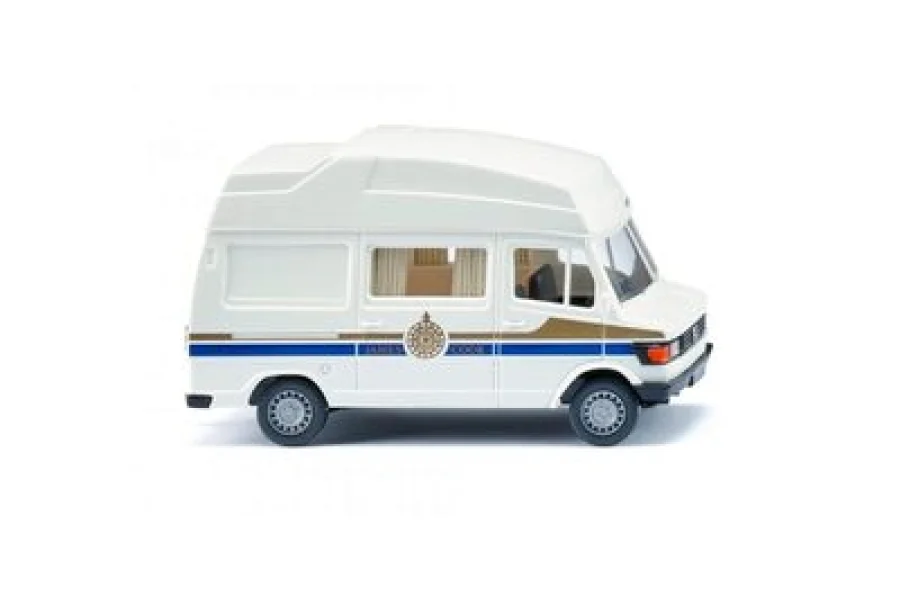 Wohnmobil (MB 207 D) "James Cook"