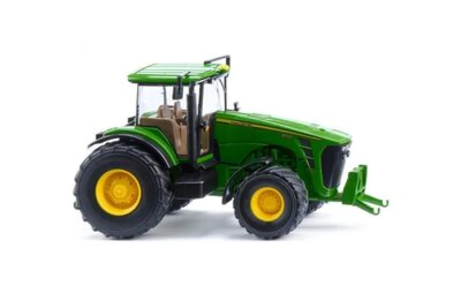 John Deere 8330